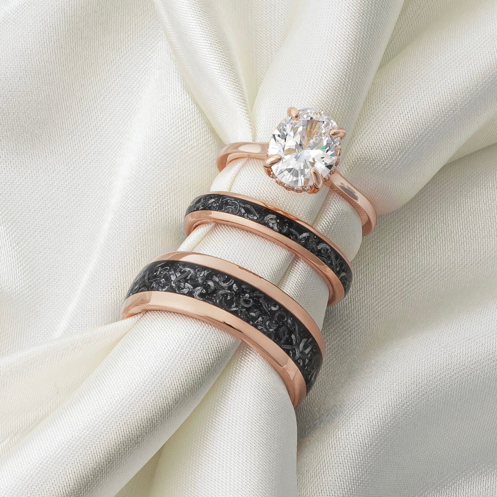THE ROSE ROMANCE BUNDLE - Image 2