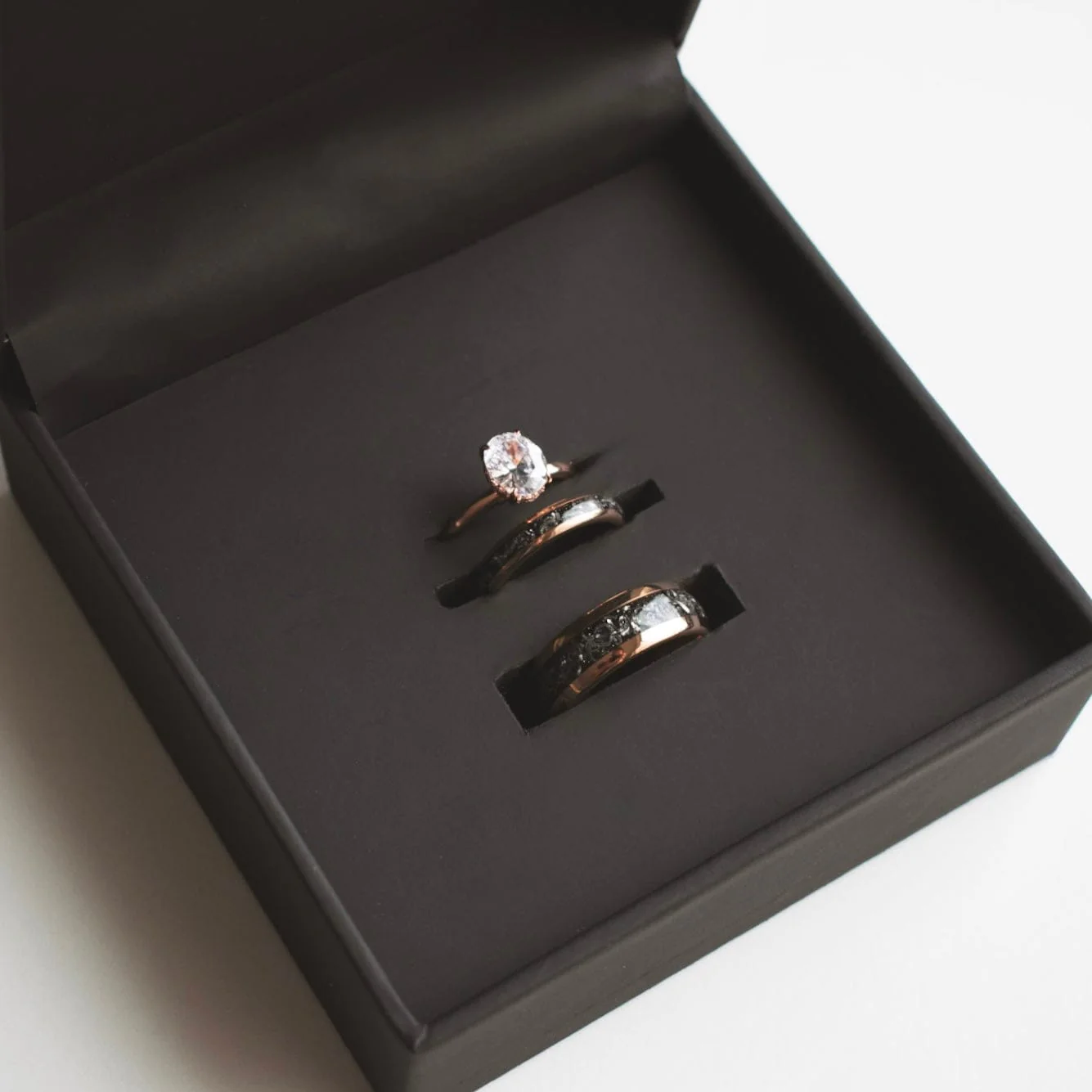 THE ROSE ROMANCE BUNDLE - Image 7